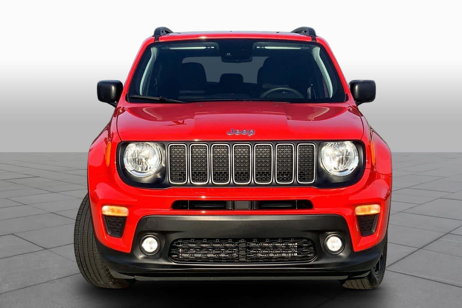 Pre-Owned 2023 Jeep Renegade Latitude