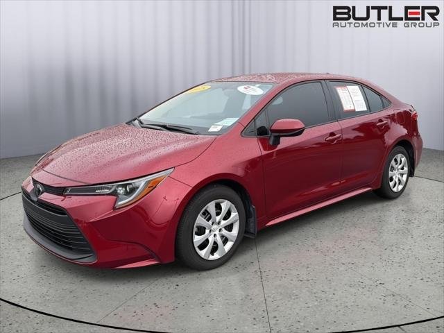 2025 Toyota Corolla LE CVT's photo