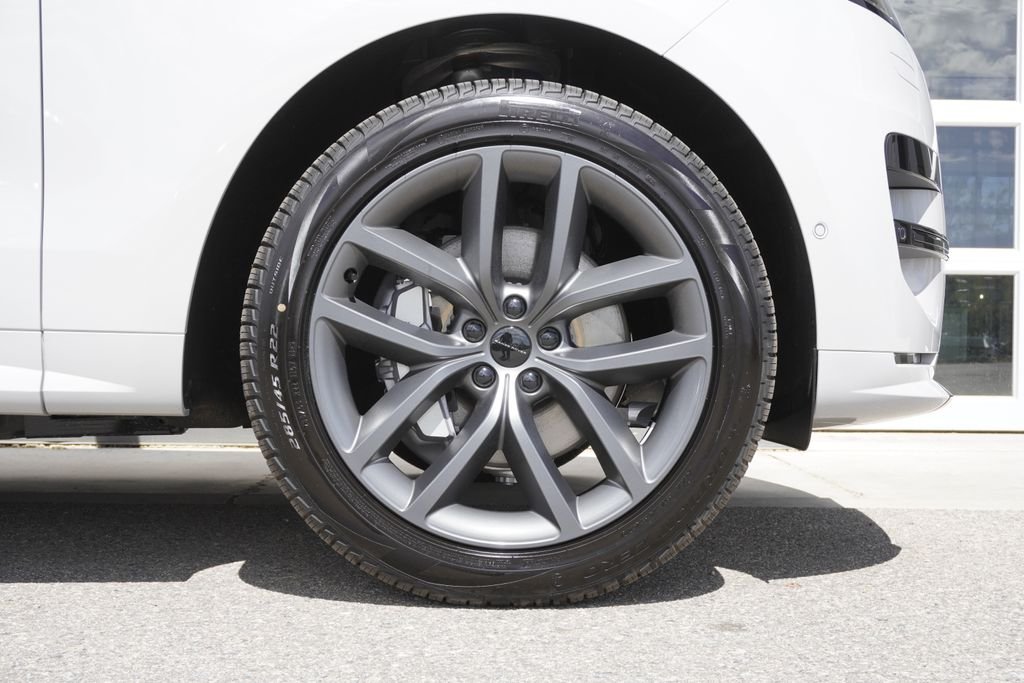 New 2026 Borasco Grey Land Rover Dynamic SE image 35