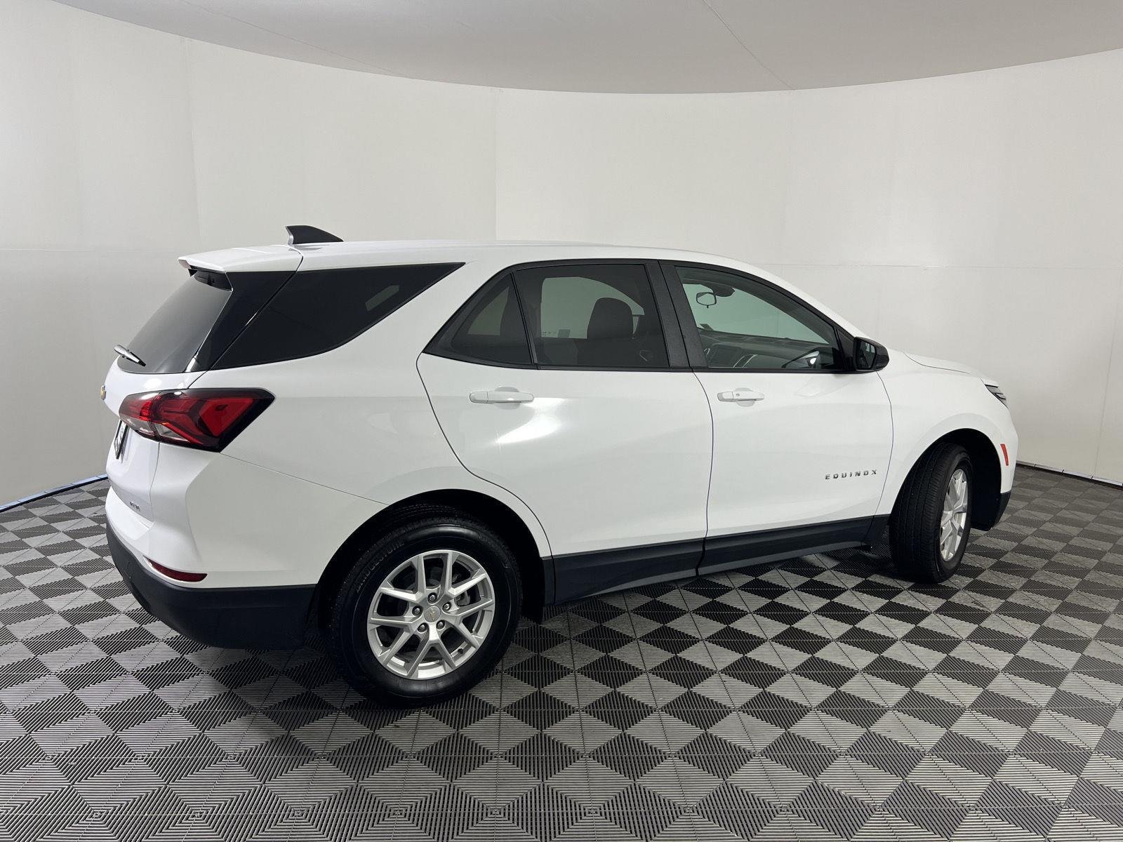 Used 2024 Summit White Chevrolet LS image 26