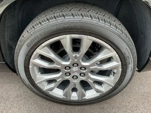 Used 2025 Ebony Twilight Metallic GMC Denali image 14