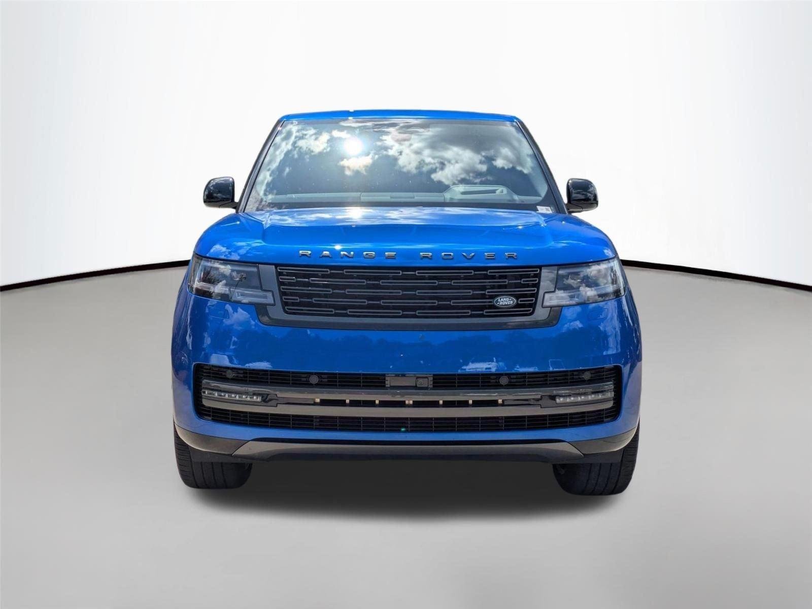 New 2026 Velocity Blue Land Rover SE image 2