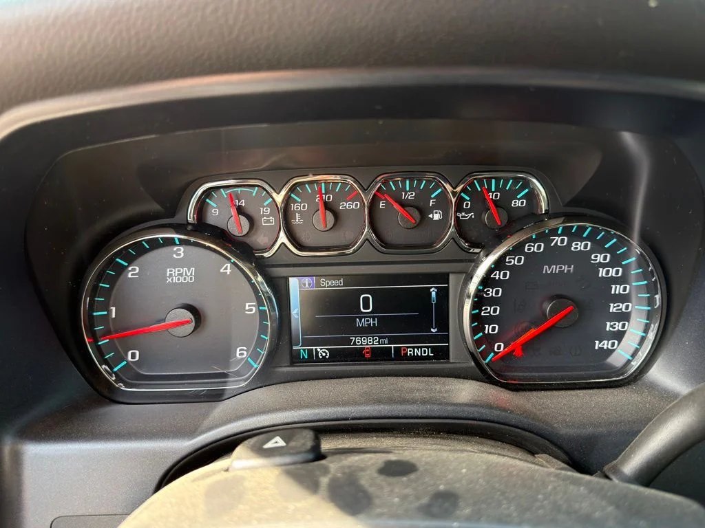 Used 2019 Silver Chevrolet LT image 8