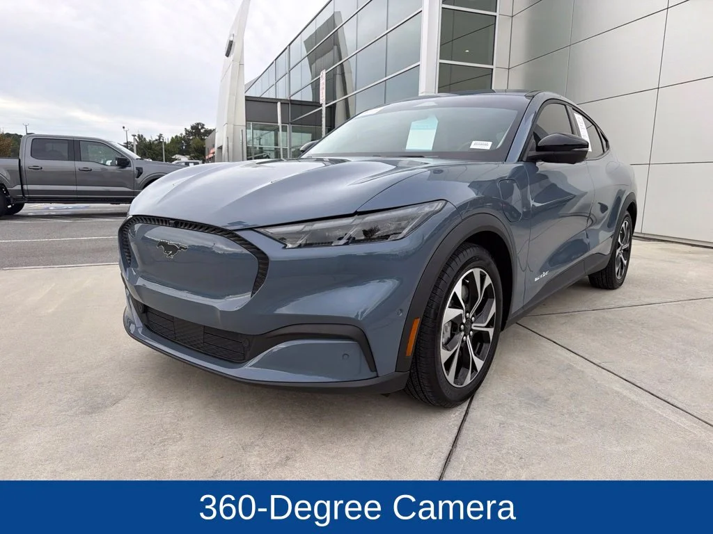 Used 2024 Vapor Blue Metallic Ford Select image 3