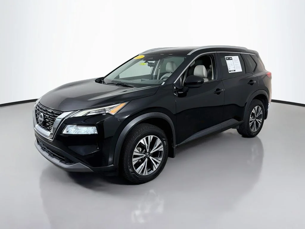 Used 2023 Super Black Nissan SV image 3