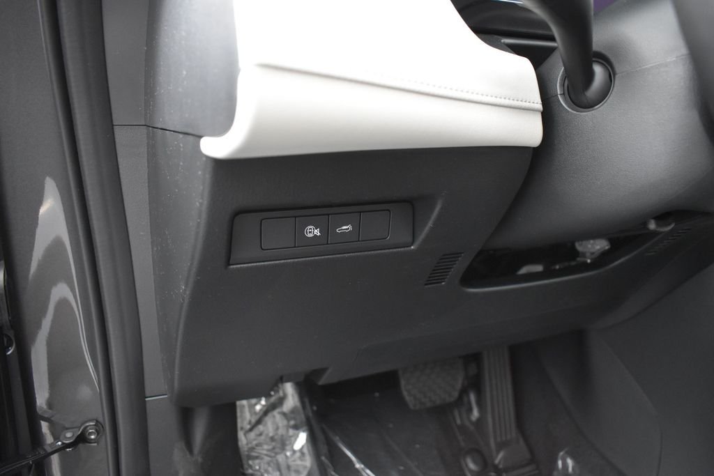 New 2026 Machine Gray Metallic Mazda 2.5 S Preferred AWD image 7