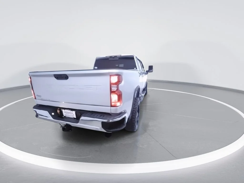 Used 2021 Silver Chevrolet High Country image 7