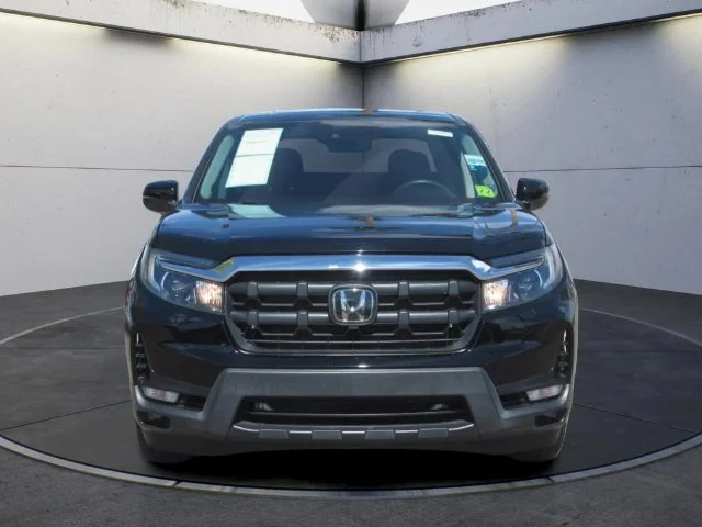 Certified Used 2024 Crystal Black Pearl Honda AWD RTL image 3