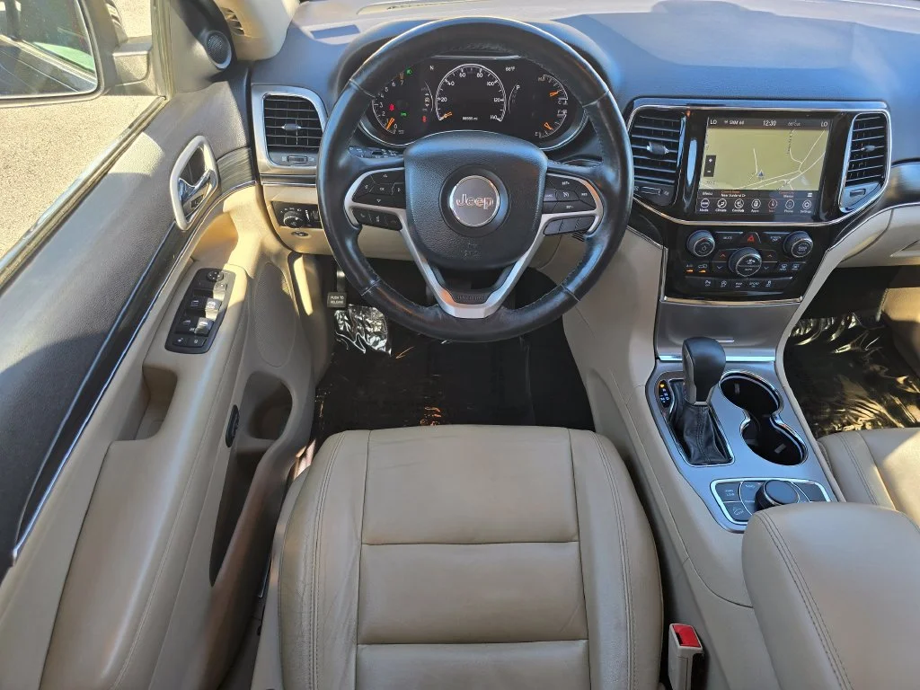 Used 2020 Black Jeep Limited image 31