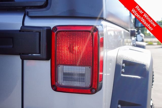 Used 2017 Silver Jeep Unlimited Sport image 8