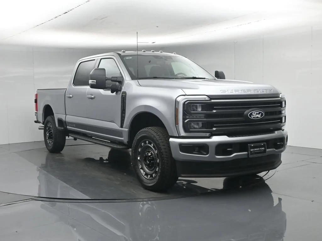 New 2027 Iconic Silver Metallic Ford XLT image 59