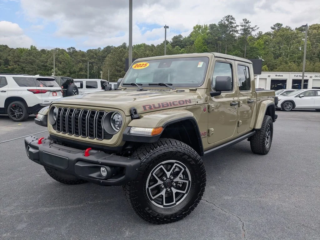 2025 Jeep Gladiator Rubicon X Auto's photo