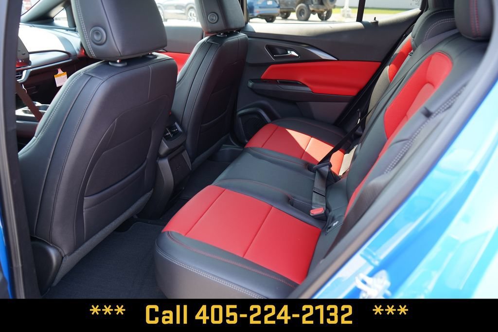 2025 Chevrolet Equinox EV RS - Photo 25