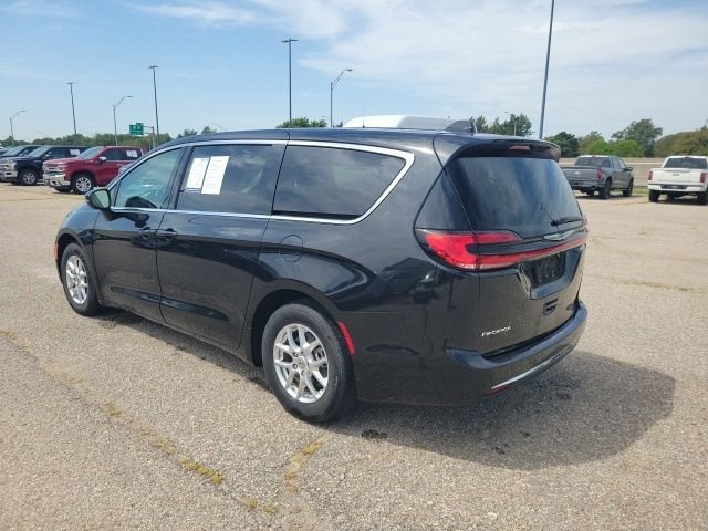 Used 2023 Black Chrysler Touring L image 22