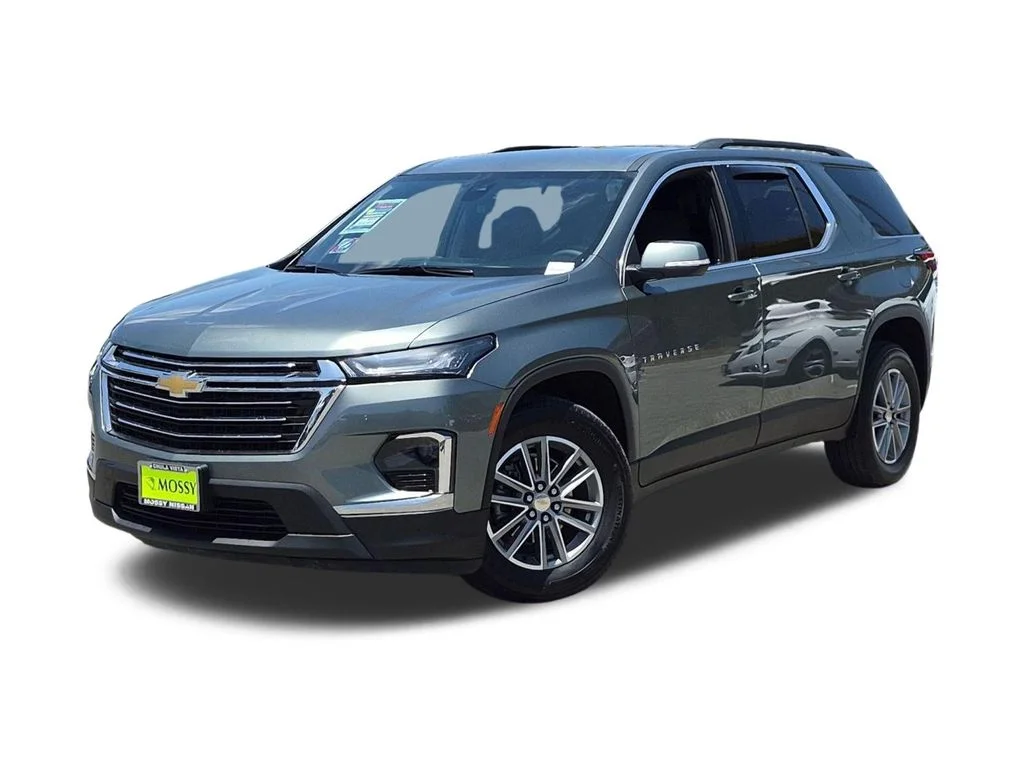 Used 2023 Green Chevrolet LT image 1