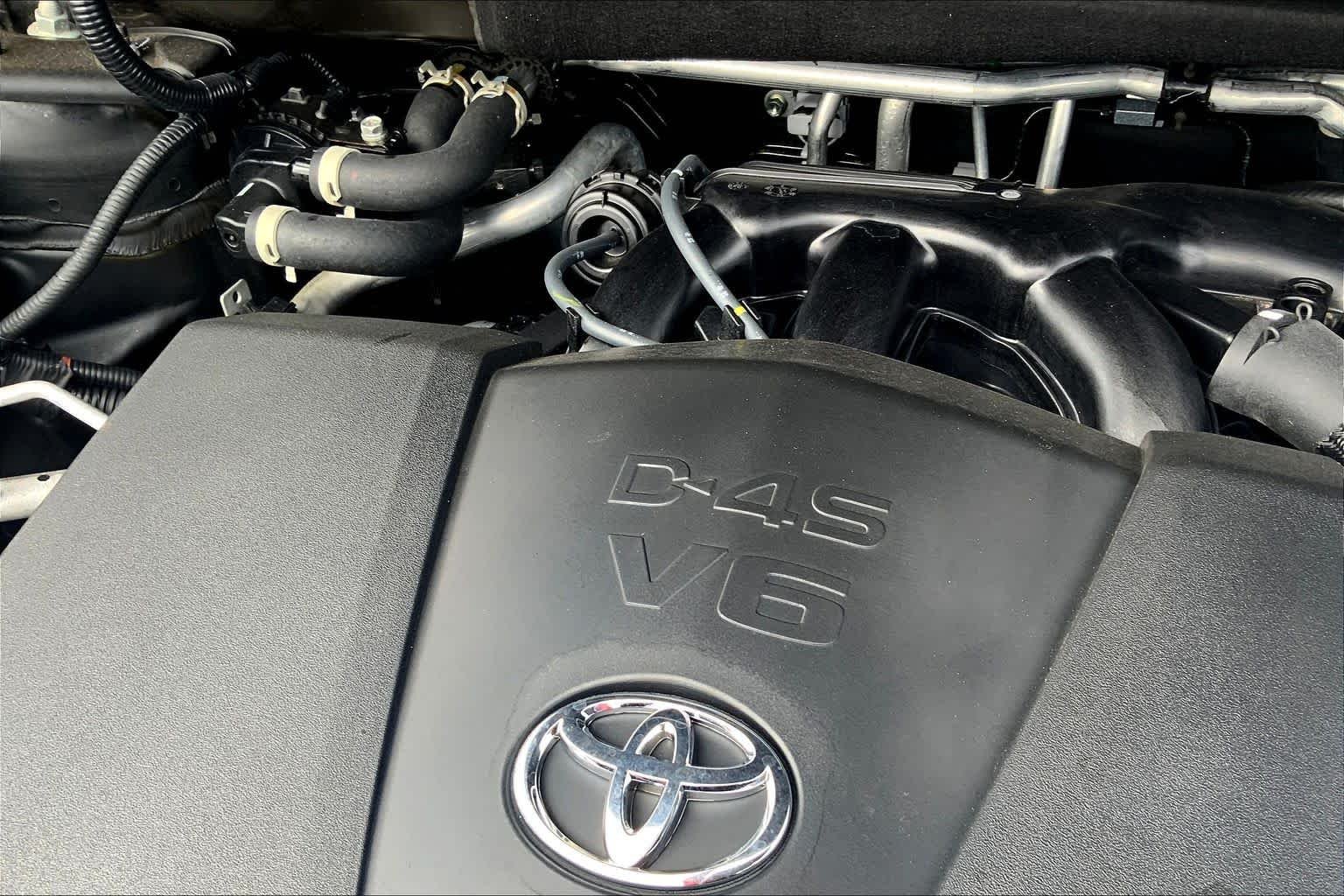 Used 2022 Midnight Black Metallic Toyota Limited image 65