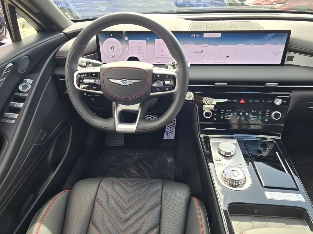 Used 2025 Black Genesis 2.5T image 8