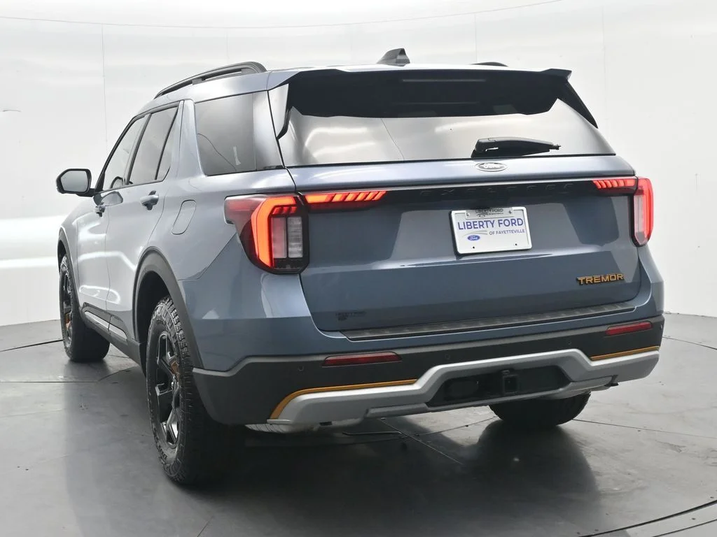 New 2026 Vapor Blue Metallic Ford Tremor® image 9