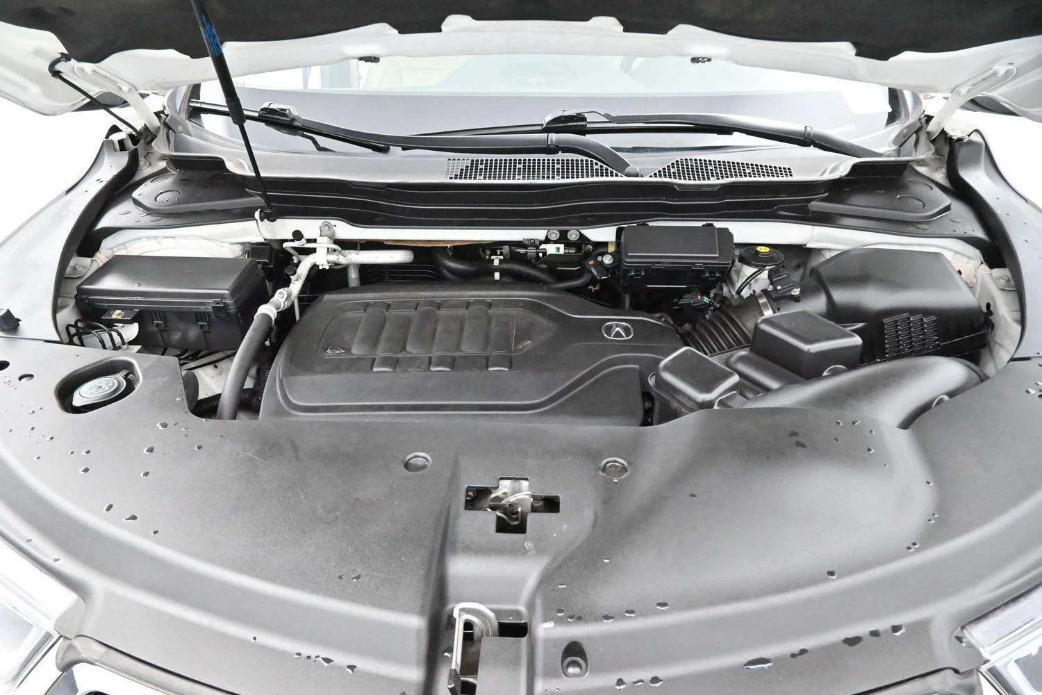 Used 2020 Platinum White Pearl Acura SH-AWD image 33