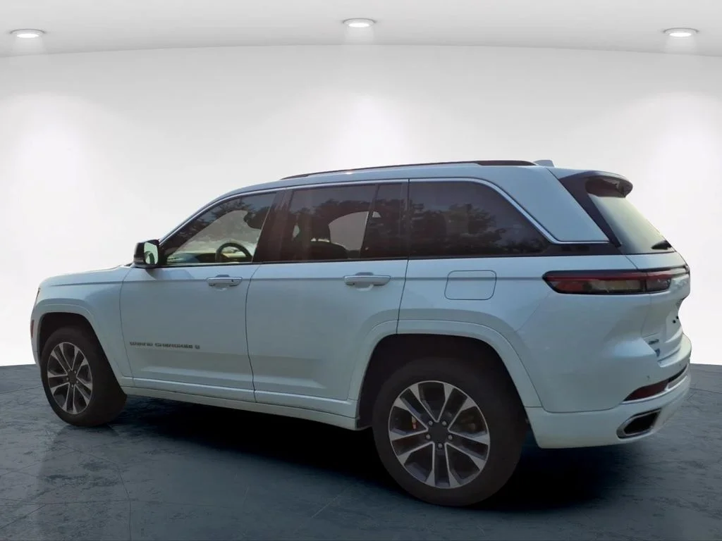 Used 2023 White Jeep Overland image 20