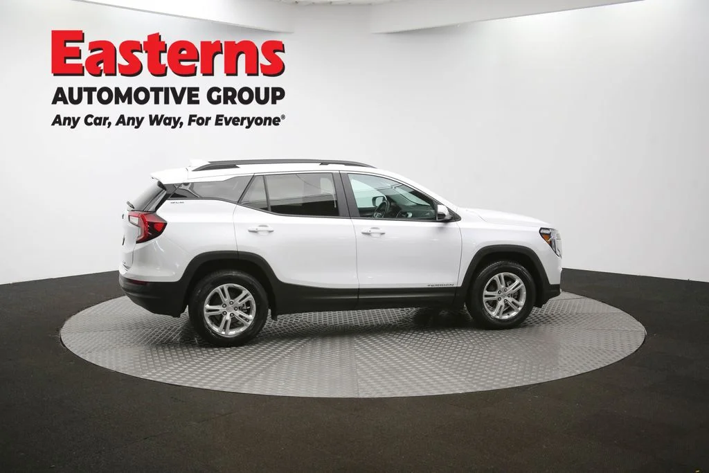 Used 2023 White GMC SLE image 41