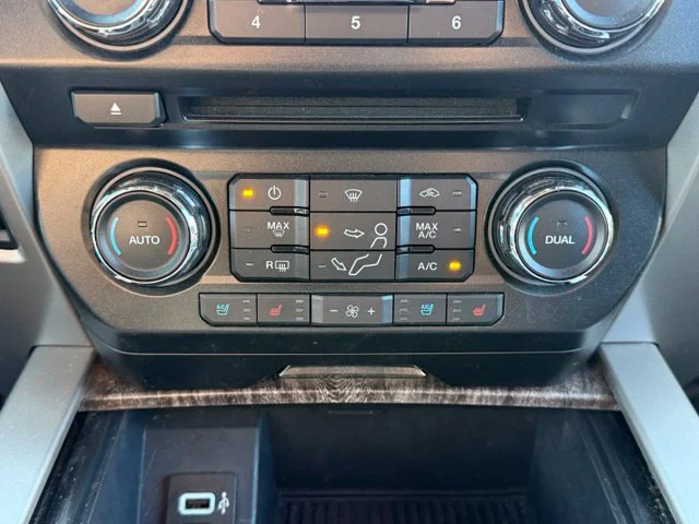 Used 2017 Gray Ford Lariat image 24