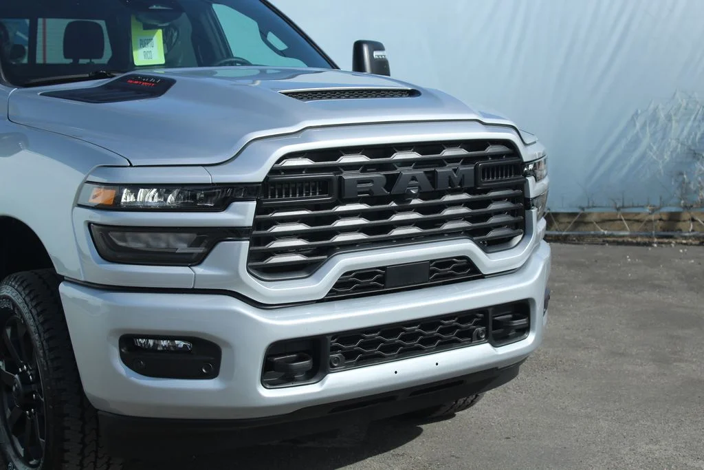 New 2026 Silver Ram Tradesman image 13