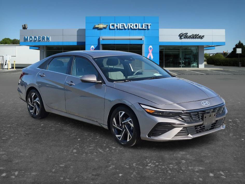 Used 2025 Fluid Metal Hyundai SEL Convenience image 7