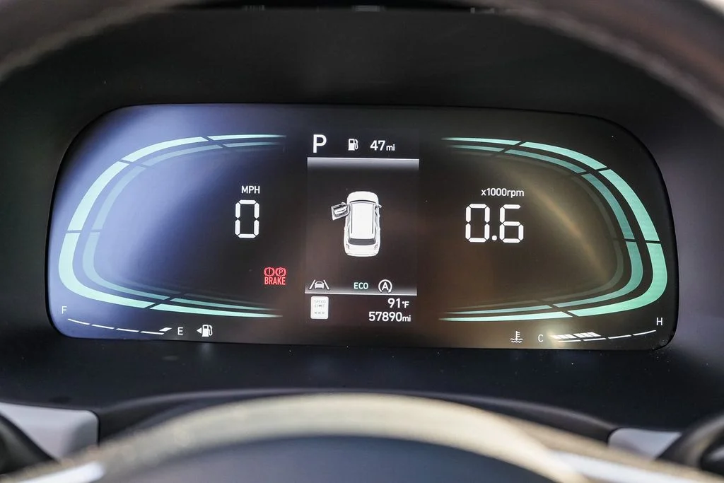 Used 2025 Gray Hyundai SEL image 21