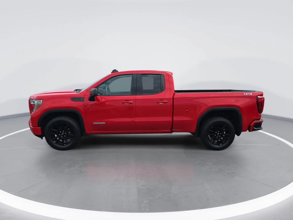 Used 2020 CARDINAL RED GMC Elevation image 7