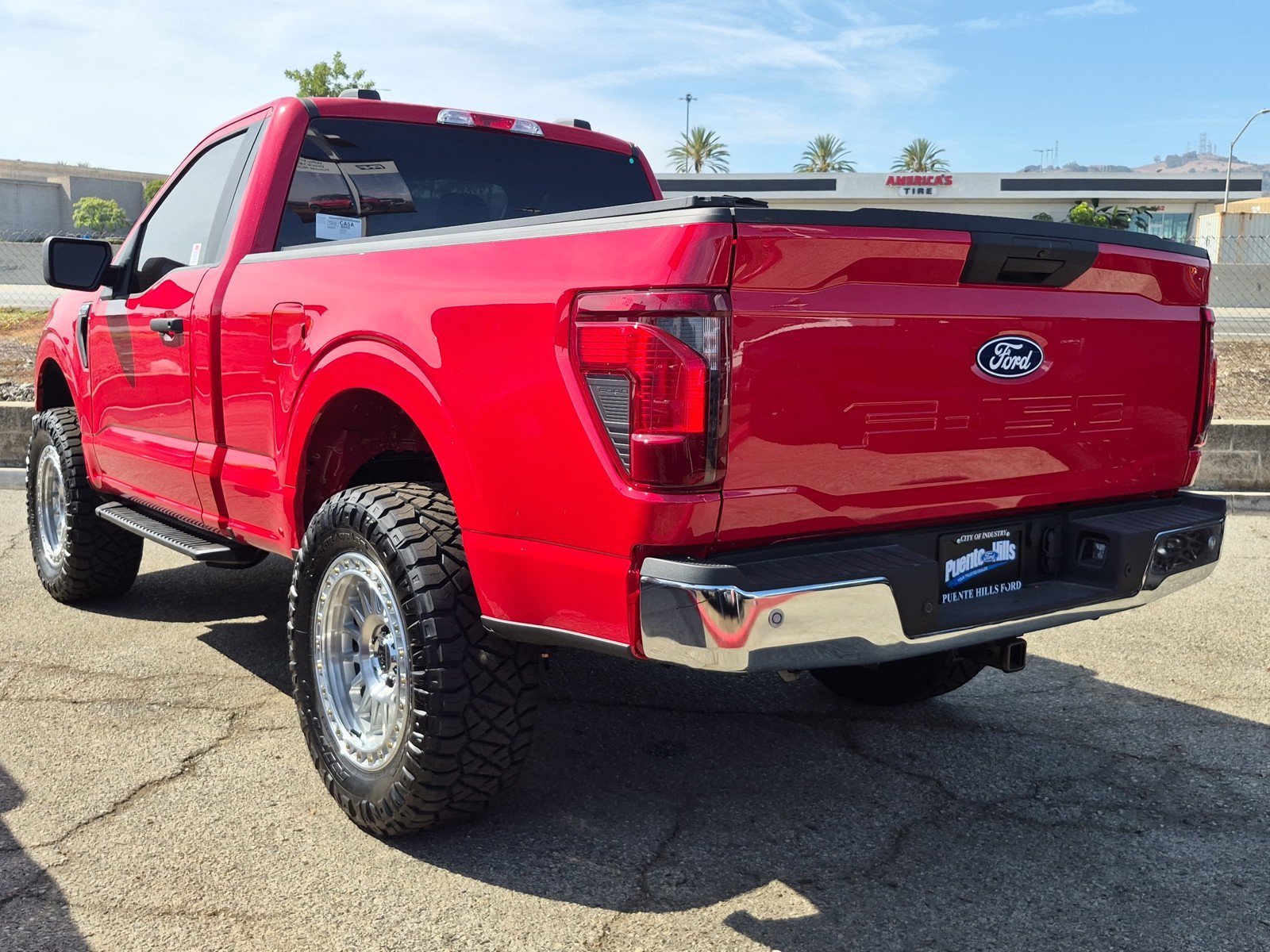 New 2026 Agate Black Metallic Ford XL image 4