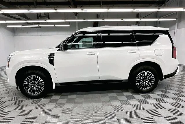 New 2026 Aspen White Tricoat Nissan SL image 18