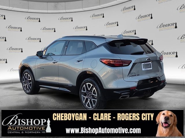 2023 Chevrolet Blazer RS photo 3