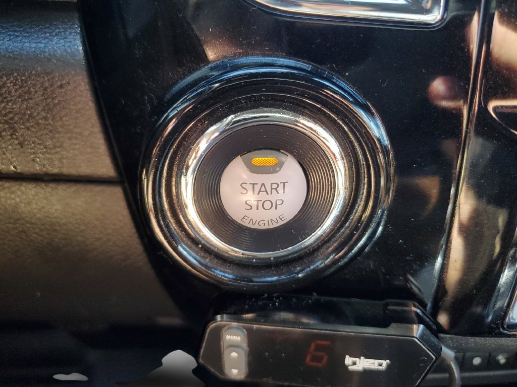 Used 2024 Gray Nissan Platinum Reserve image 29