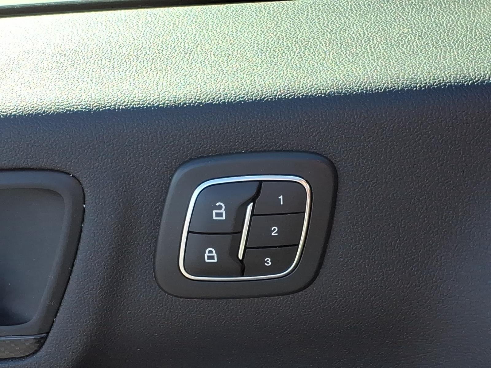 Used 2023 Agate Black Metallic Ford ST-Line Select image 8