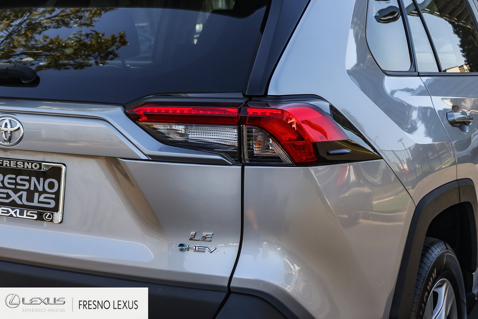 2025 Toyota RAV4 LE - Photo 7