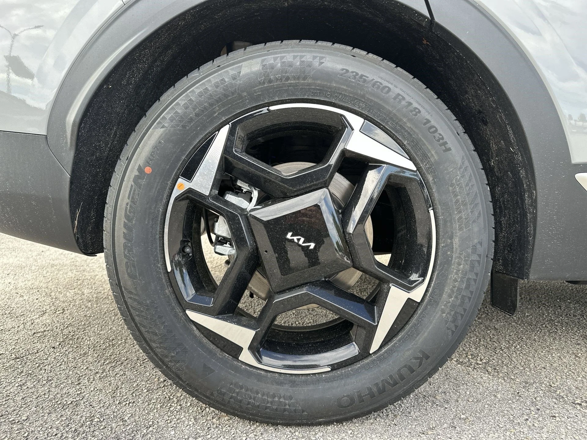 New 2026 Gravity Gray Kia EX image 11