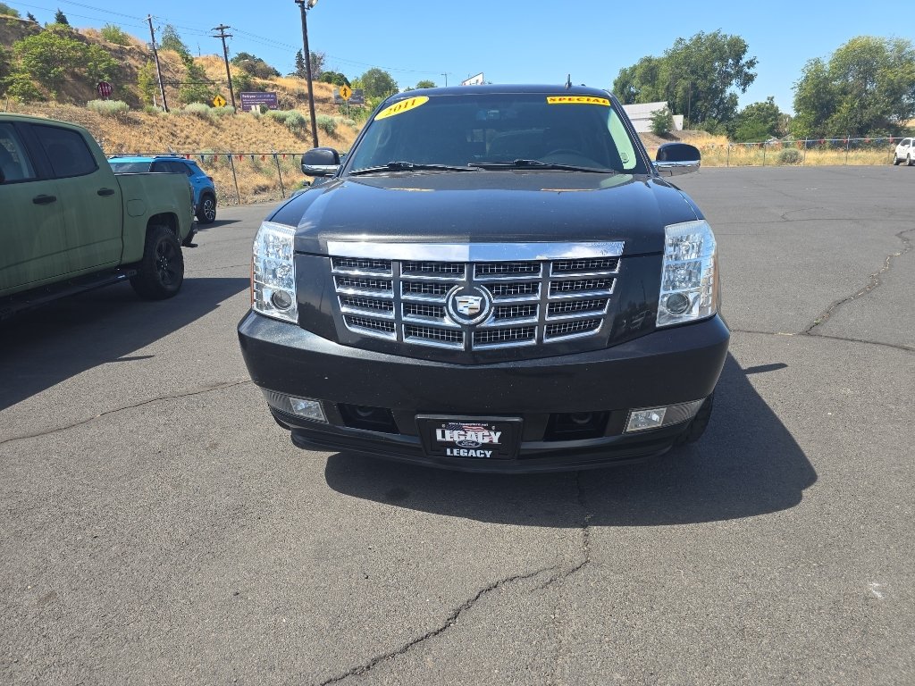 Used 2011 Cadillac Escalade Luxury with VIN 1GYS4BEF1BR216096 for sale in La Grande, OR