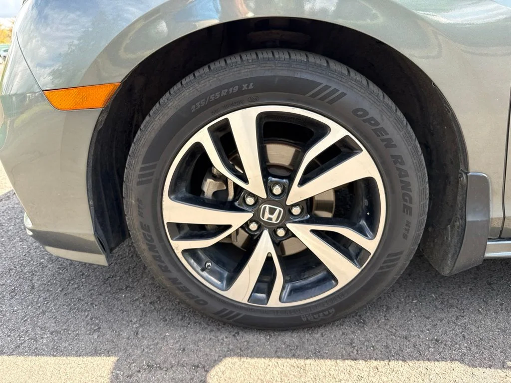 Used 2018 Forest Mist Metallic Honda Elite image 26
