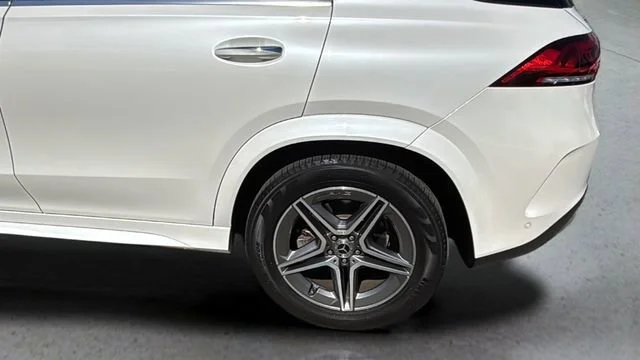 Used 2021 White Mercedes-Benz GLE 350 image 34