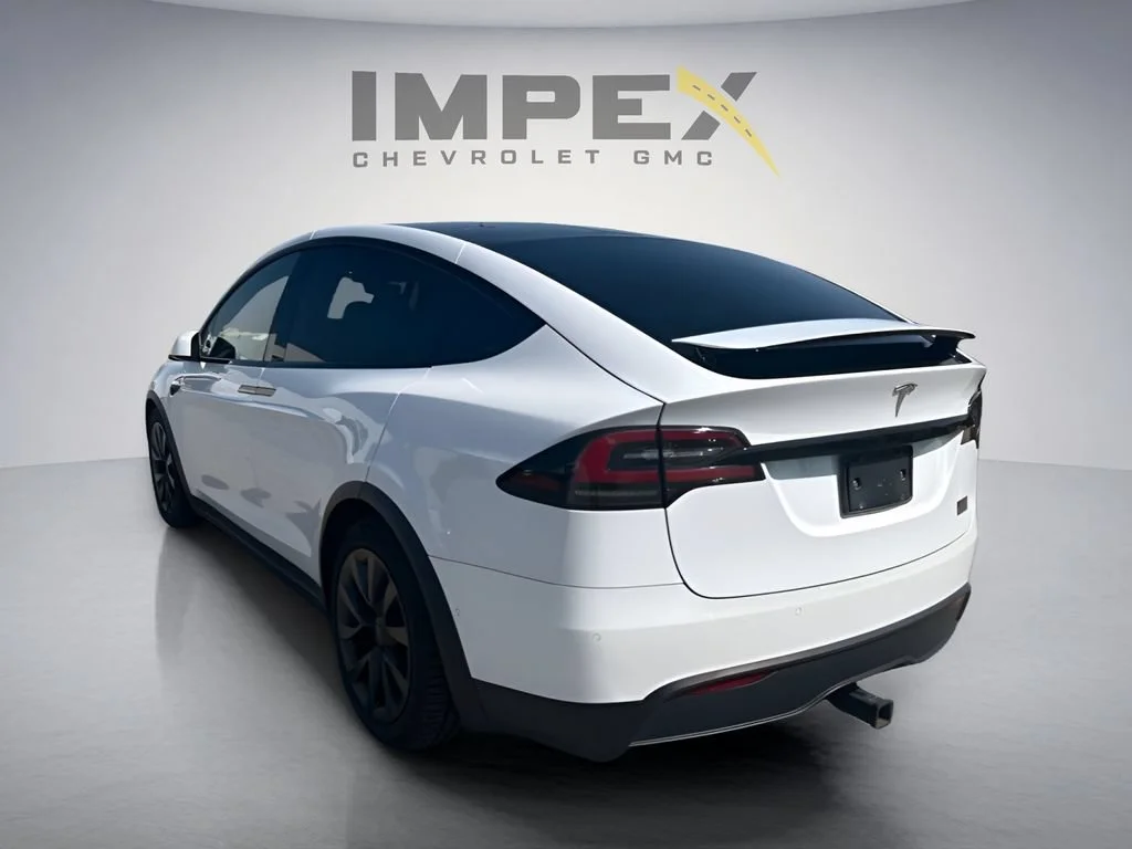 Used 2022  Tesla Plaid image 3