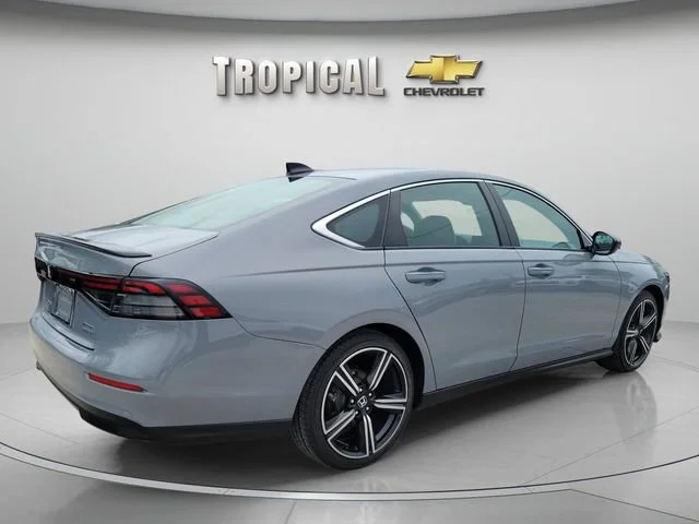 Used 2024 Gray Honda Sport image 5