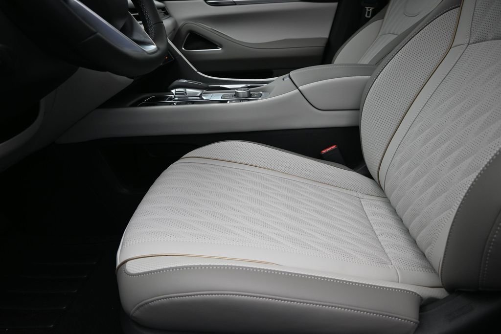 New 2027 2T RAD WHT INFINITI Autograph AWD image 13