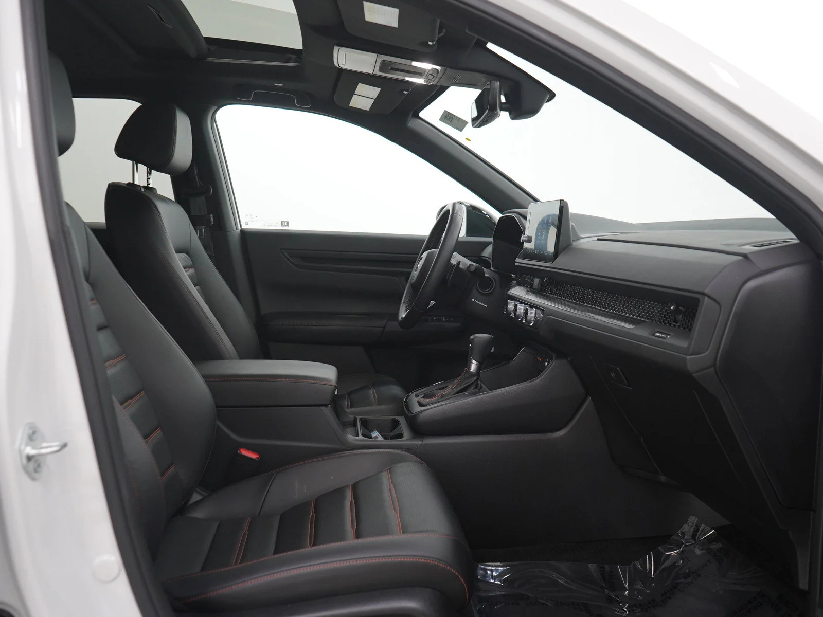 Used 2025 White Honda Sport-L image 13