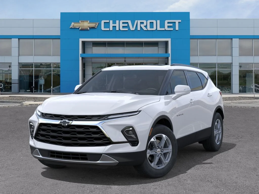 New 2026 Summit White Chevrolet 3LT image 6