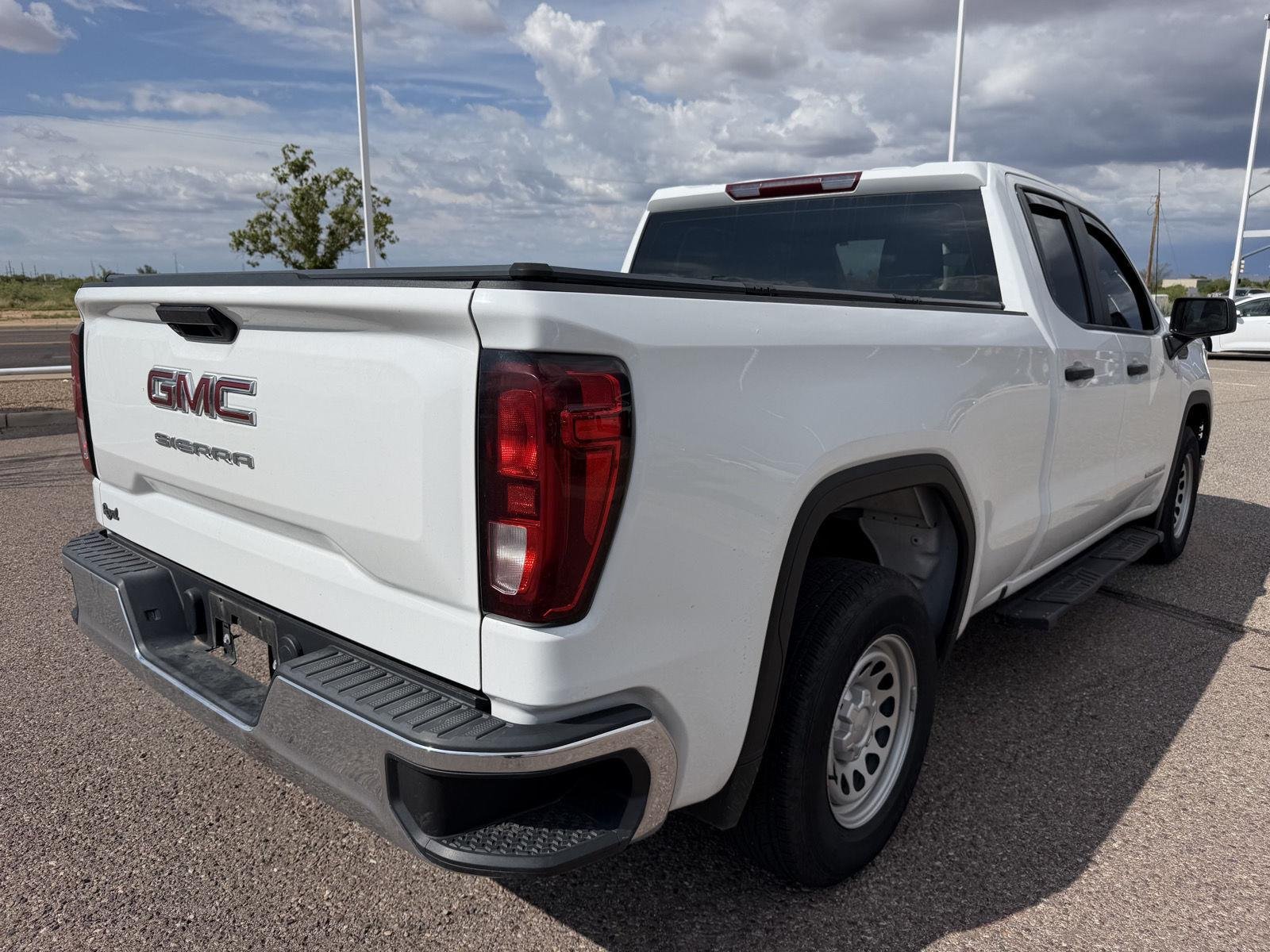 Used 2023 Summit White GMC Pro image 5