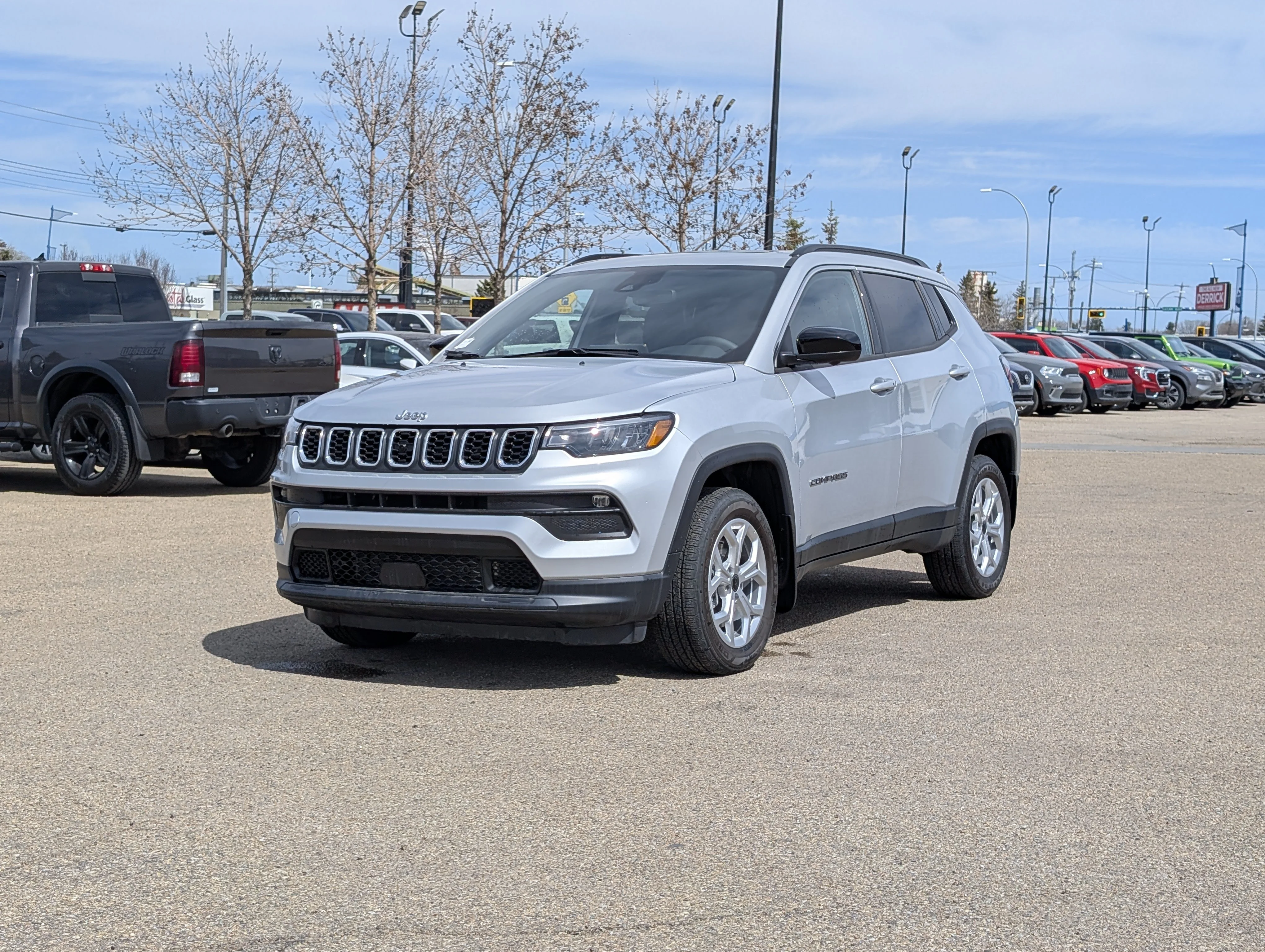 New 2025 Silver Zynith Metallic Jeep North image 2