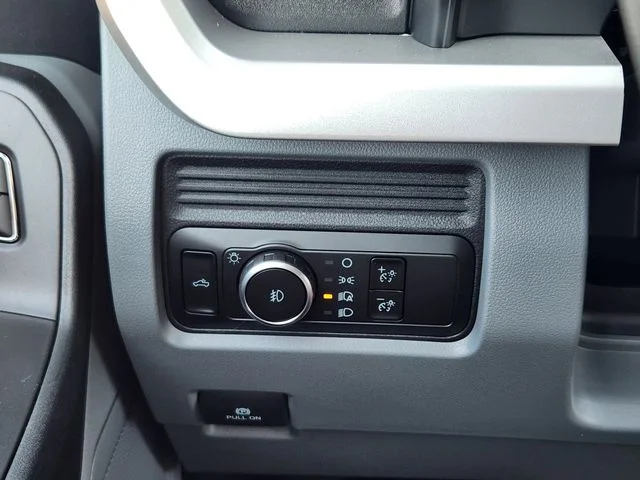 New 2026 Oxford White Ford F-250® XL image 22