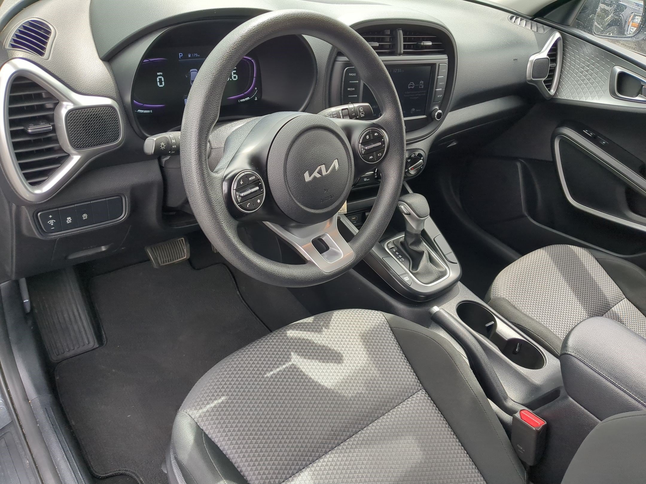 Used 2023 Gravity Gray Kia LX image 14