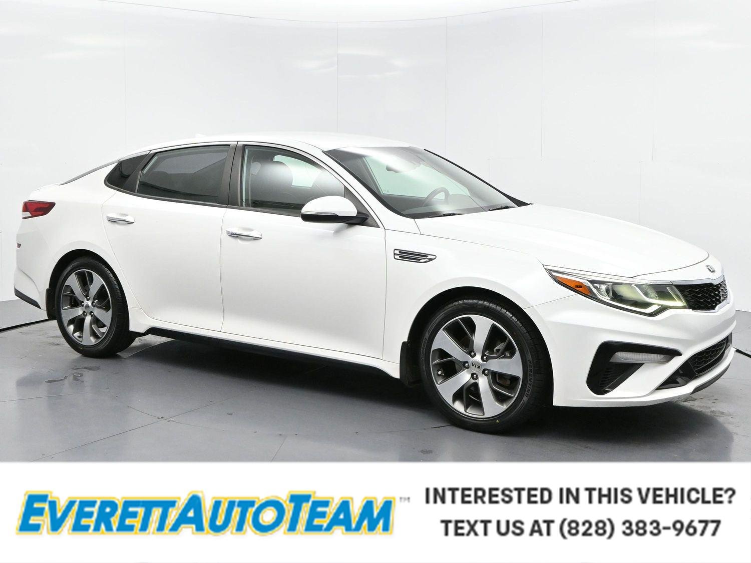 2019 Kia Optima S AT's photo